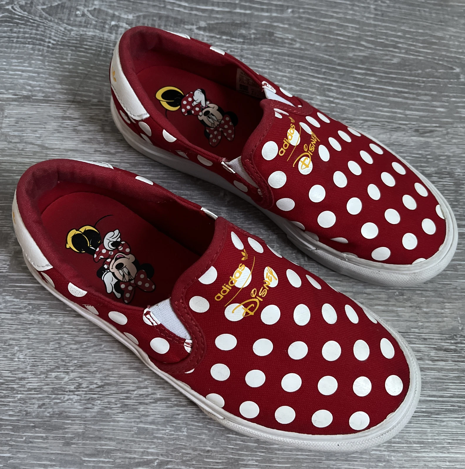 Sneakers Adidas Disney Minnie per bambina taglia 3 1 2 usate