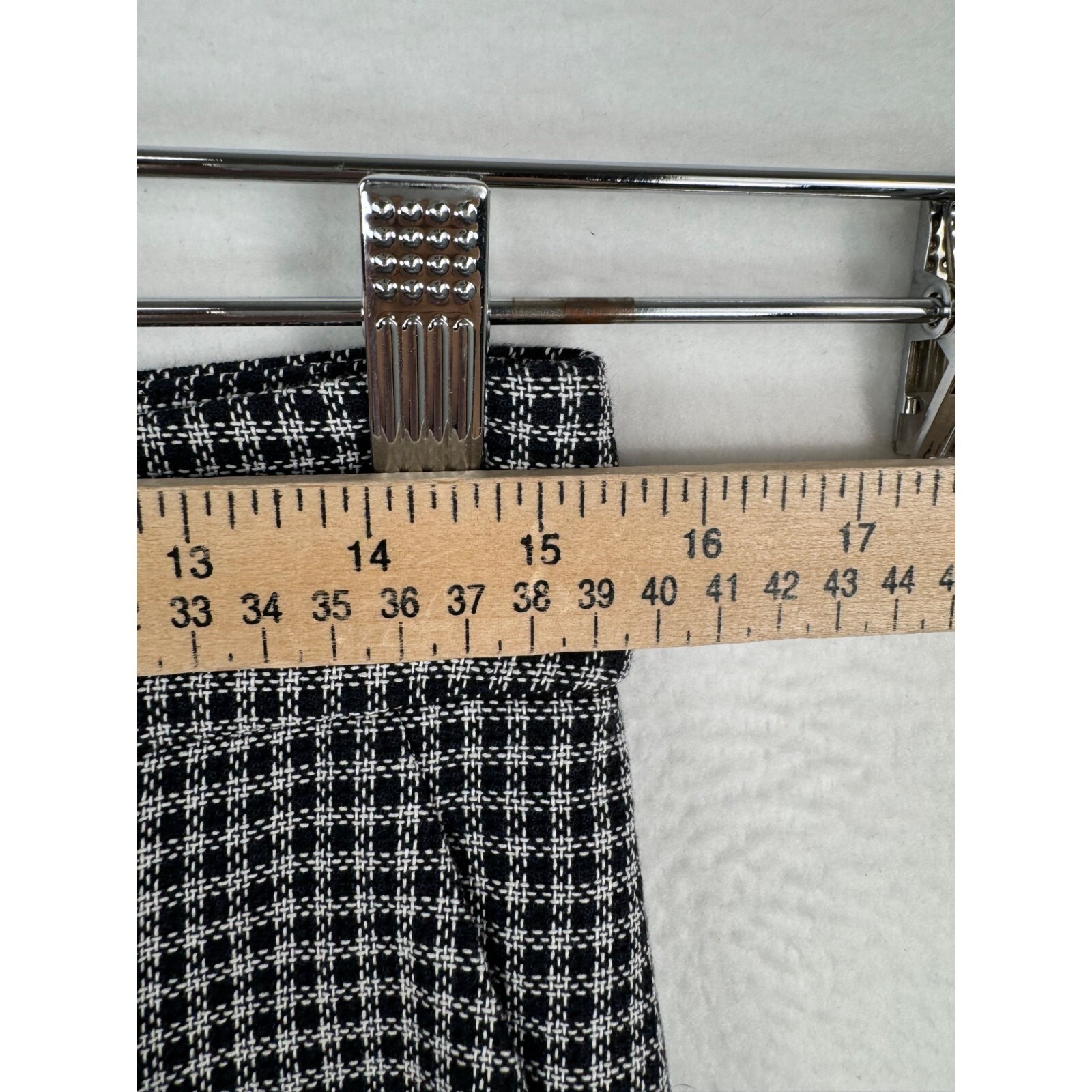 Veronica Beard Houndstooth pattern cropped straig… - image 4