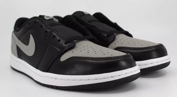 Nuove Nike Air Jordan 1 Low OG Shadow UK 6 unisex nere grigie + lacci di ricambio grigie