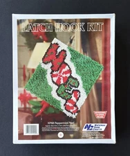 VINTAGE 1988 NATIONAL YARN CRAFTS XP68 CHRISTMAS NOEL LATCH HOOK KIT 12"X12"
