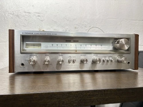 Vintage Pioneer SX-550 AM/FM Stereo - Tested & Working!