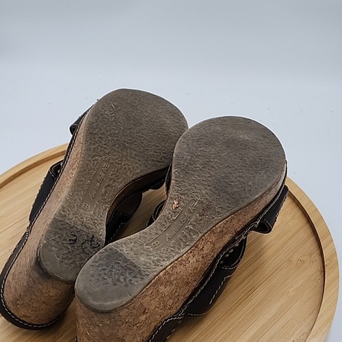 American Eagle Womens Sz 8.5 Slip On Studded Brown Suede Chunky Clogs Mule Heels - Picture 9 of 12