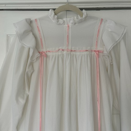 Pleasant Company Vtg American Girl Samantha Warm Nightgown Pink Ribbons Girls L - Picture 2 of 11