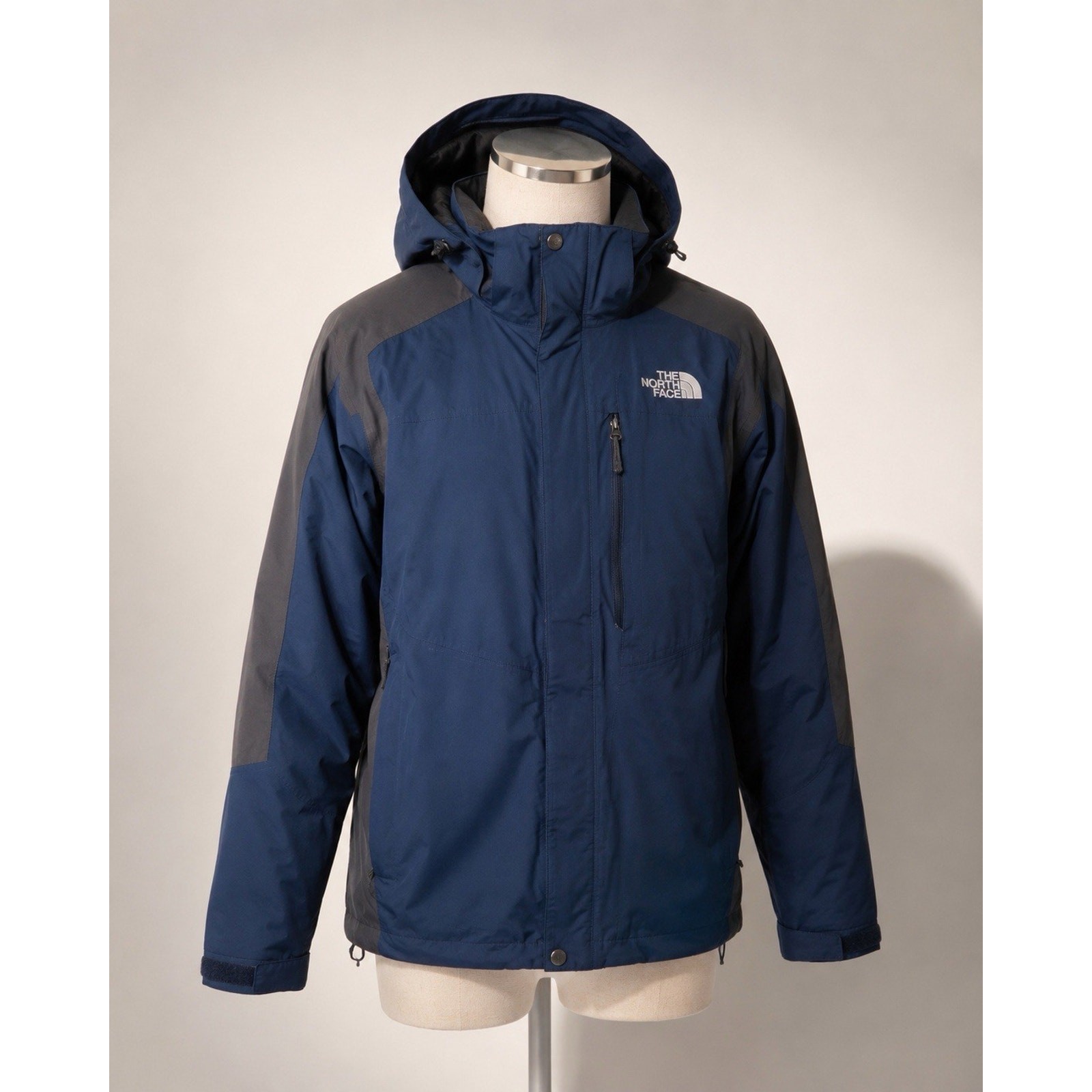 The North Face Carto Triclimate Men’s Jacket Medium Navy HyVent