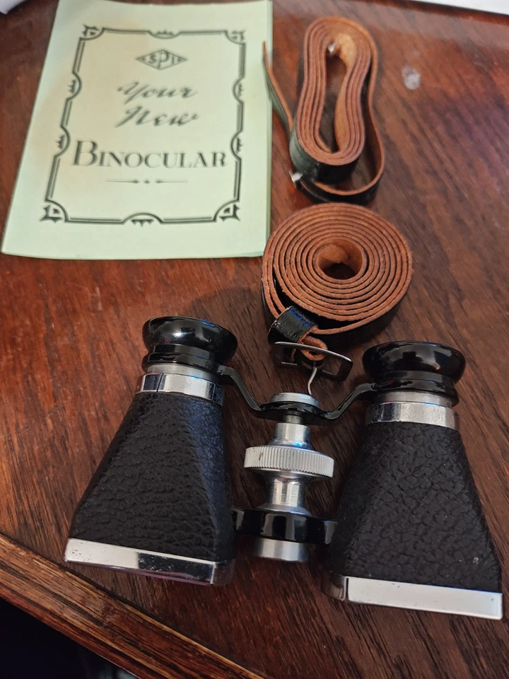 Vintage 3 X 10 OFUNA Theater Hikeing Binoculars  Japan - Image 2 of 4