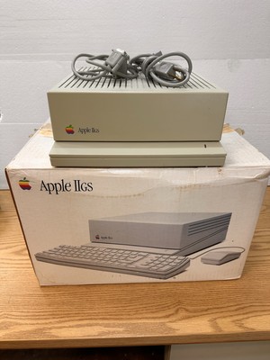 Apple IIGS Computer (A2S6000) Boots to 'Check Startup' - No OS