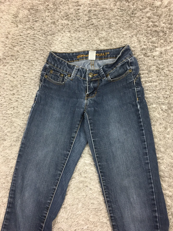 Pantalones de mezclilla ajustados azul asfalto para mujer talla 1 juniors azul lavado oscuro S636 Foto 2 de 4