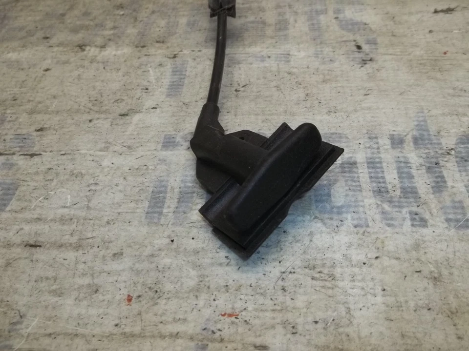 CADILLAC CATERA 1997-2001 OEM BLOQUEO TRASERO MALETERO PESTILLO LIBERACIÓN MONTAJE ACTUADOR Foto 3 de 4