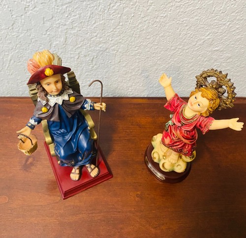 Set of Two VTG Resin Renaissance Sculptures Allegorical to the Infant Jesus 8". - Picture 2 of 8
