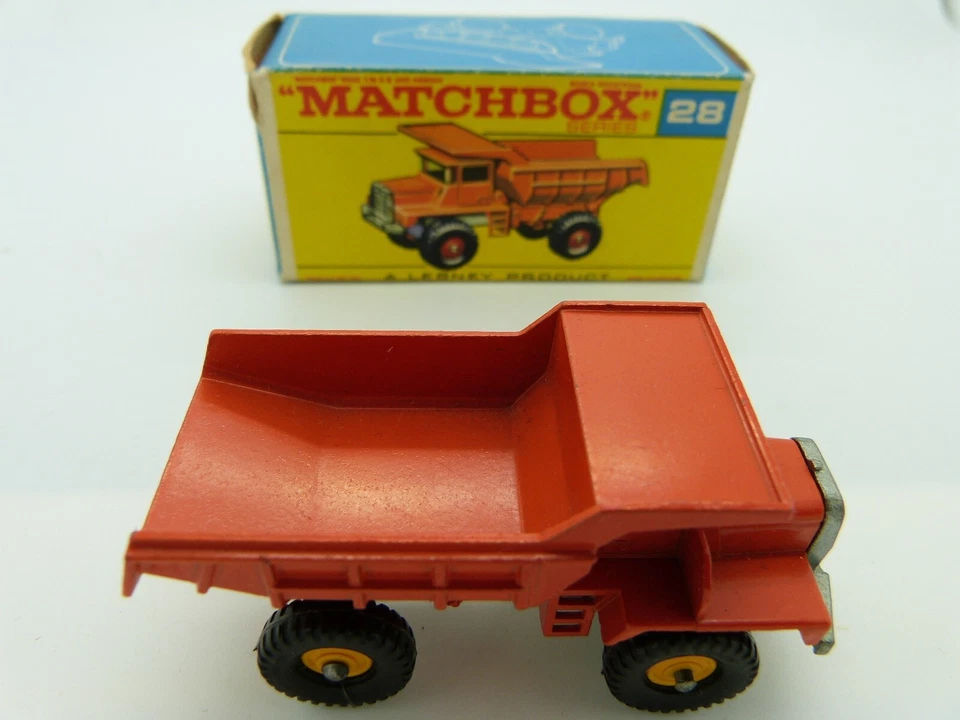 Matchbox Lesney 28 Mack Dump Truck Boxed - Image 2 of 4