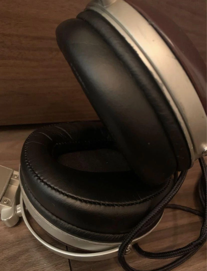 Denon AH-D5000 Over the Ear Stereo Headphones Tested