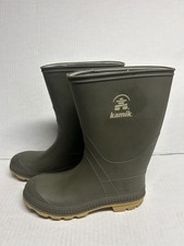 Kamik Kid s Stomp Rain Boots Unisex. Waterproof Olive Green/ Yellow Soles Size 6