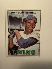 1967 Topps Baseball Tony Oliva Minnesota Twins #50 HOF VG