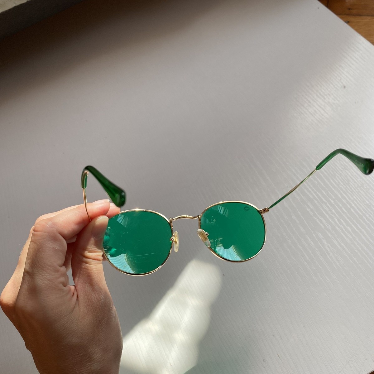 RainbowOptx The Round Green Revitalizing Round Gold Sunglasses with Green Lenses ROUND METAL Sunglasses in Gold and G-15 Green - RB3447 | Ray  main image 3