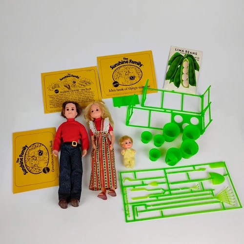 Vintage 1970s Mattel The Sunshine Family Dolls Greenhouse Lot Accessories Books