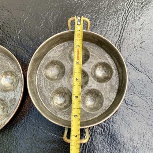 Padella per uova/escargot/ostriche vintage rame manici ottone decorazione patina 6" - Foto 9 di 10