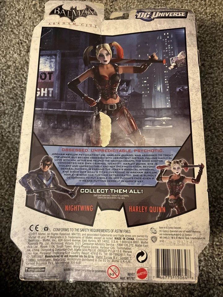 DC Comics - Figura Harley Quinn Batman Arkham City Legacy Edition con póster Foto 3 de 3