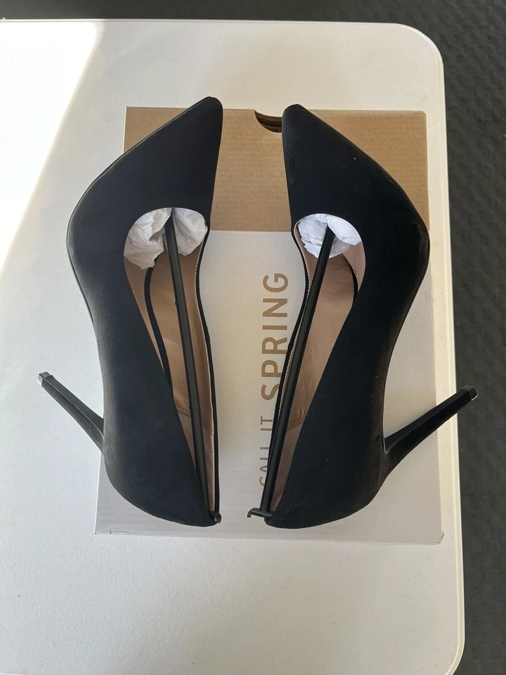 Call It Spring Womens Cute  Suede Heels Black Size 7.5 - Image 3 of 4