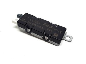 Original Audi A5 8T Radio Antenne Antennenverstärker Steuergerät 8T8035225C