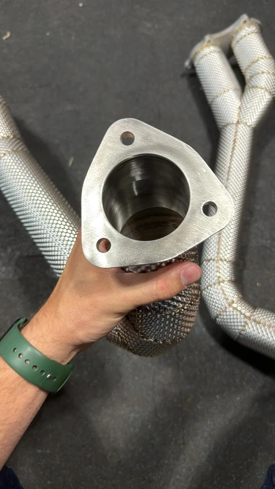 Tubos sobre eje Forza Motor Works Porsche GT4 / Spyder / GTS (2020+) (OAP) Foto 3 de 4