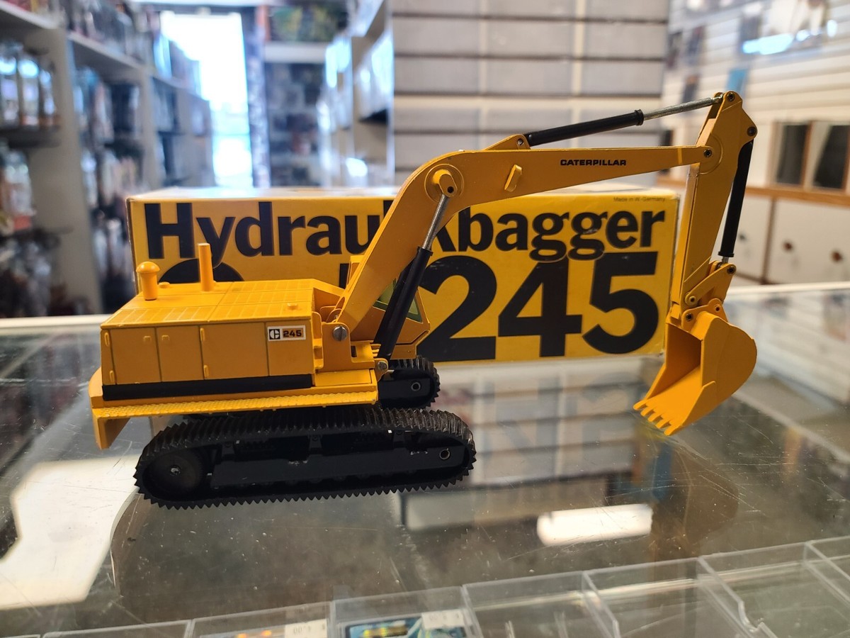 NZG 1:50 CAT 245 Excavator No.160 Die Cast Construction 