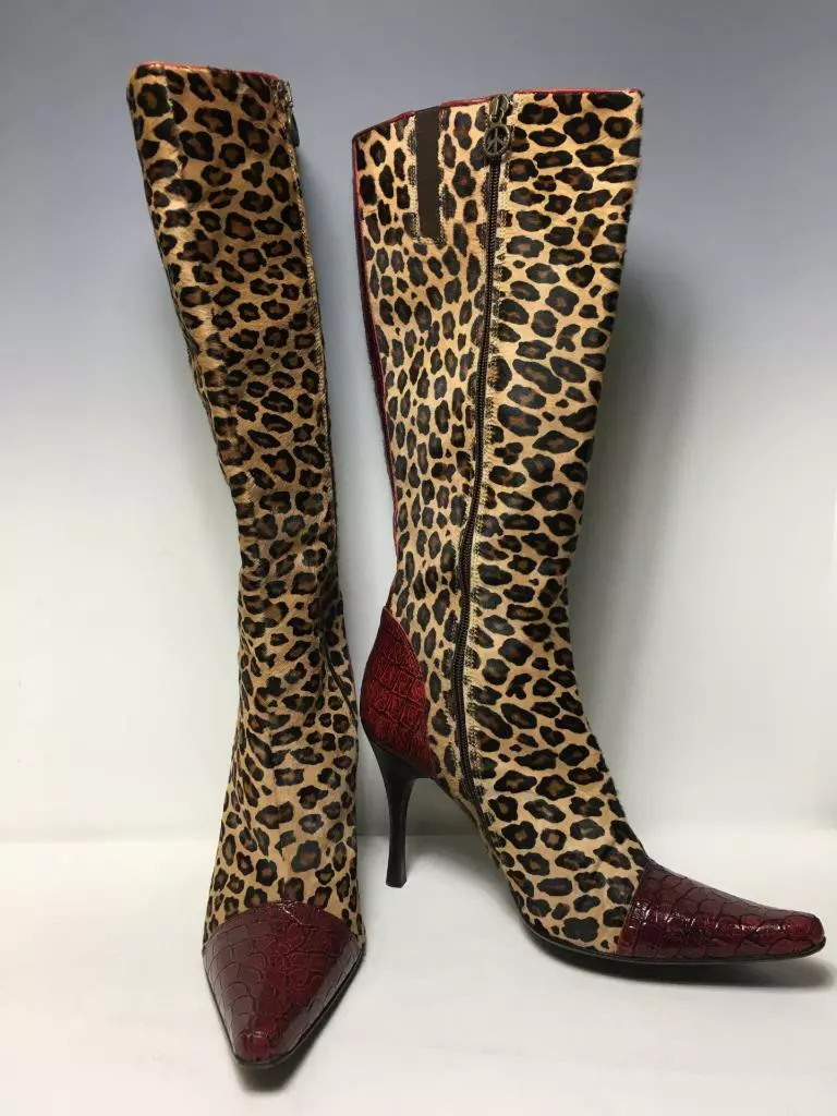 Donald j sales pliner boots