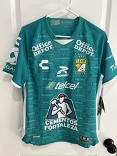 club leon jersey charly, Size ( S ) New With Tags 🦁