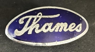 FORD THAMES E83W 10CWT VAN VINTAGE RADIATOR GRILLE