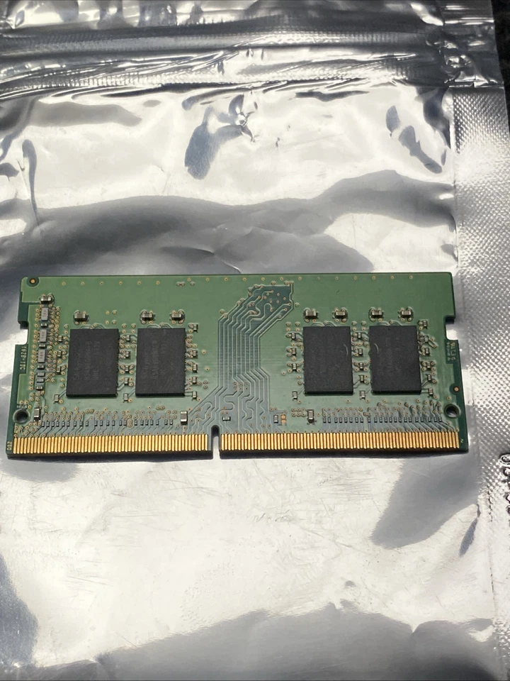 USED SK Hynix 8 GB (1x8GB) HMA81GS6AFR8N-UH PC4-2400T Laptop Memory RAM - Image 4 of 4