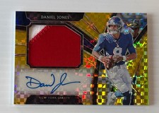 2019 Select Gold Prizm Daniel Jones RC Auto 2Clr Relic 07/10 Giants #JM-DJ