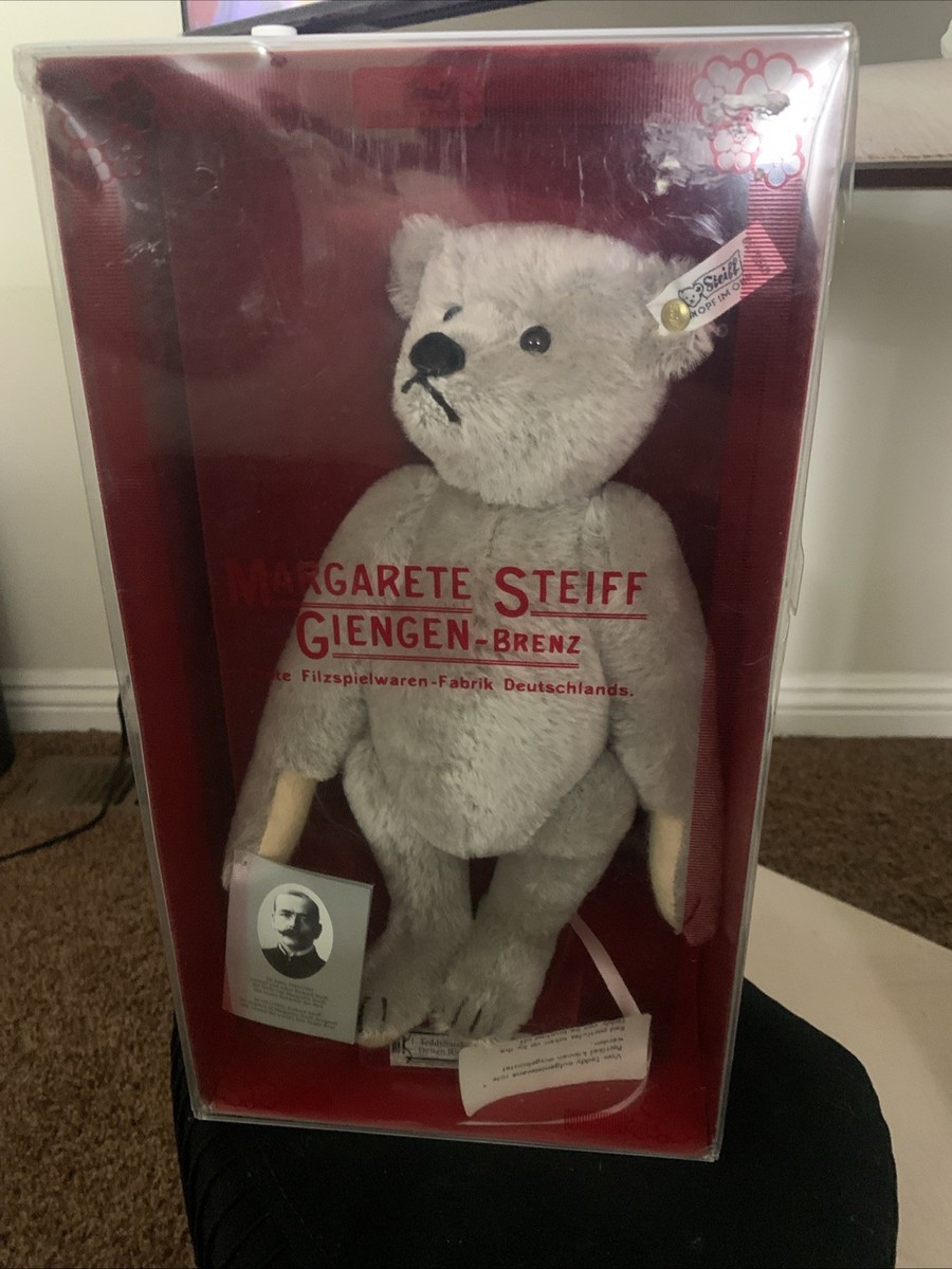 MARGARETE STEIFF Giengen-Brenz Replica Teddy Bear 1902 Modell