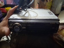 Reproductor de discos compactos SONY CDX-GT621PW FM/AM con placa frontal OEM