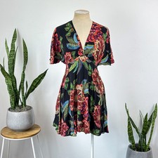 FARM RIO BLACK FLORAL MINI DRESS – S – OPEN BACK – SEQUIN-LOOK PRINT – POCKETS