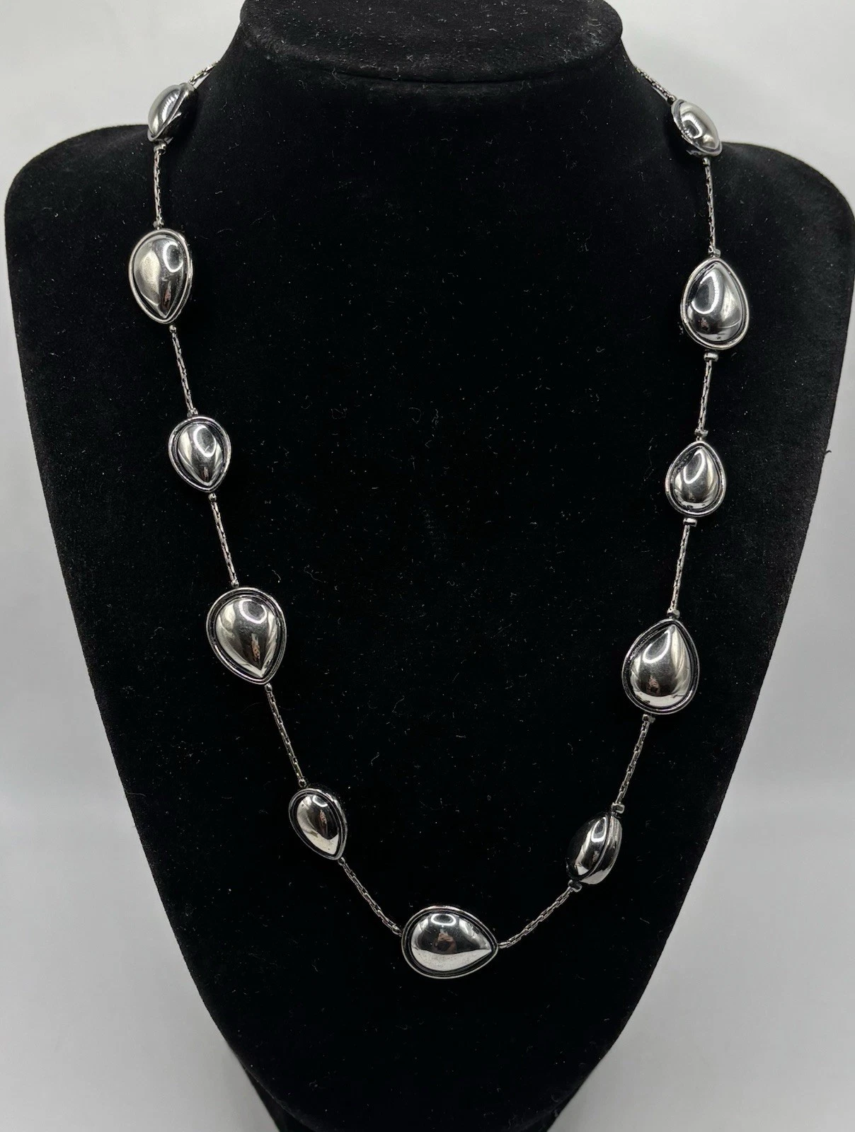 VETEMENTS Collana Jones New York Gun Metal Metallic Laardrop Statement Chain 18'