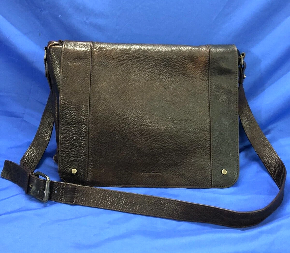 Kenneth cole men's pebbled messenger bag sale