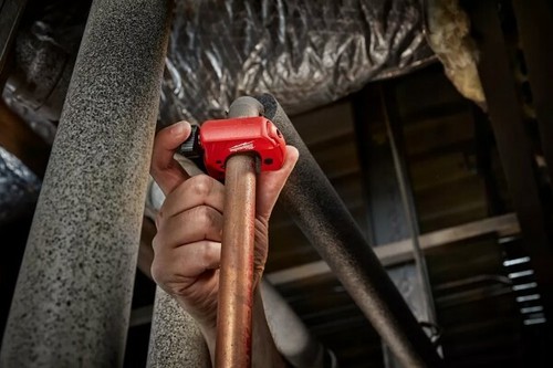 Milwaukee CANADA 3/4 -inch Mini Copper Tubing Cutter - Picture 8 of 15