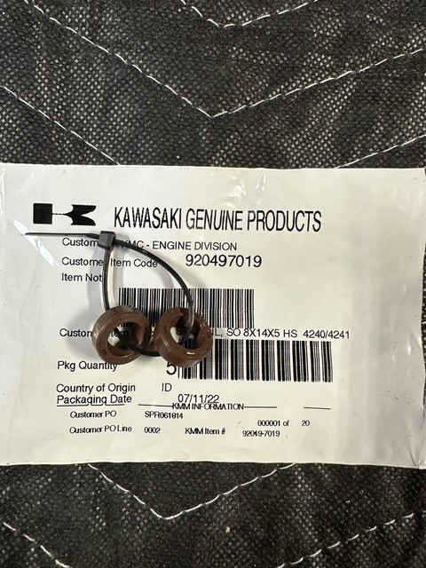 Kawasaki 92049-7019 Shaft Oil Seal for sale online