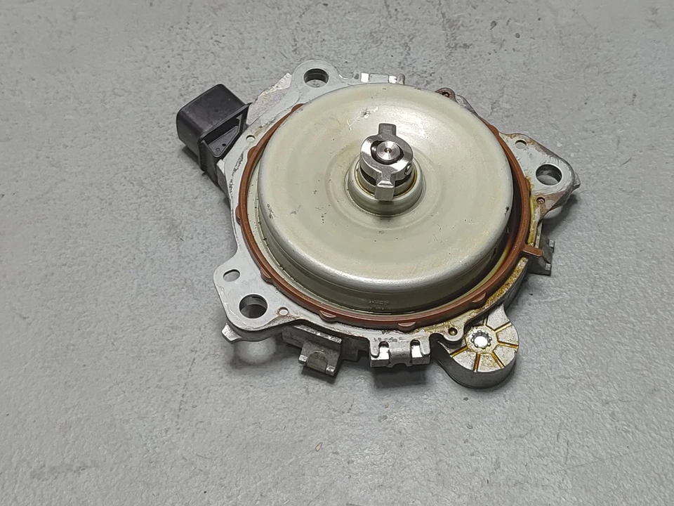 2018-2025 Toyota Camry 2.5L Engine Variable Valve Timing Control Solenoid OEM - Image 4 of 4