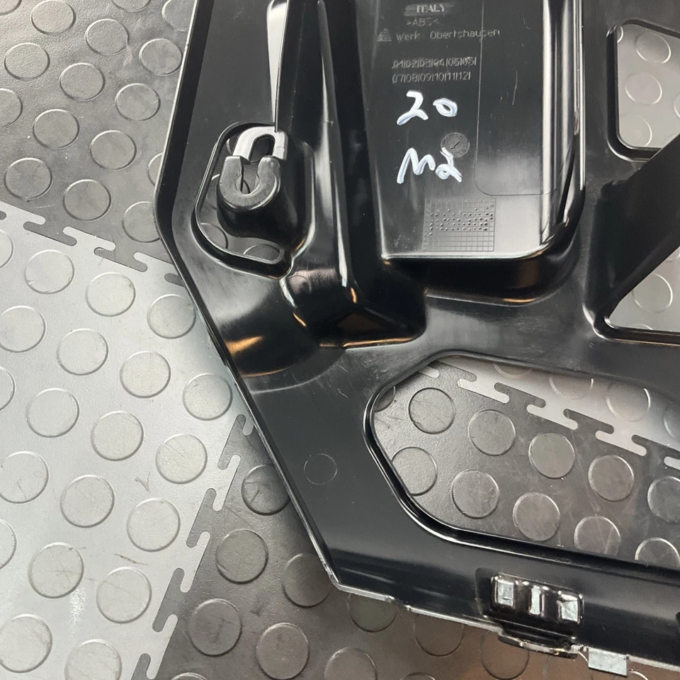 2016-2021 OEM BMW F87 M2 Competition Rear Left Side Bumper Support Bracket OEM - Imagem 4 de 4