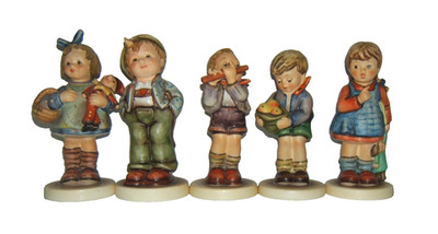Goebel Collectors Club Hummels Lot #422,429,447,485 & 486 - Signed - 5-5.5'' tall