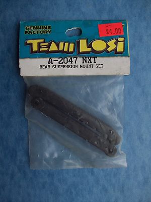 VINTAGE TEAM LOSI 2047 REAR SUSPENSION MOUNT SET NXT A-2047 NIP