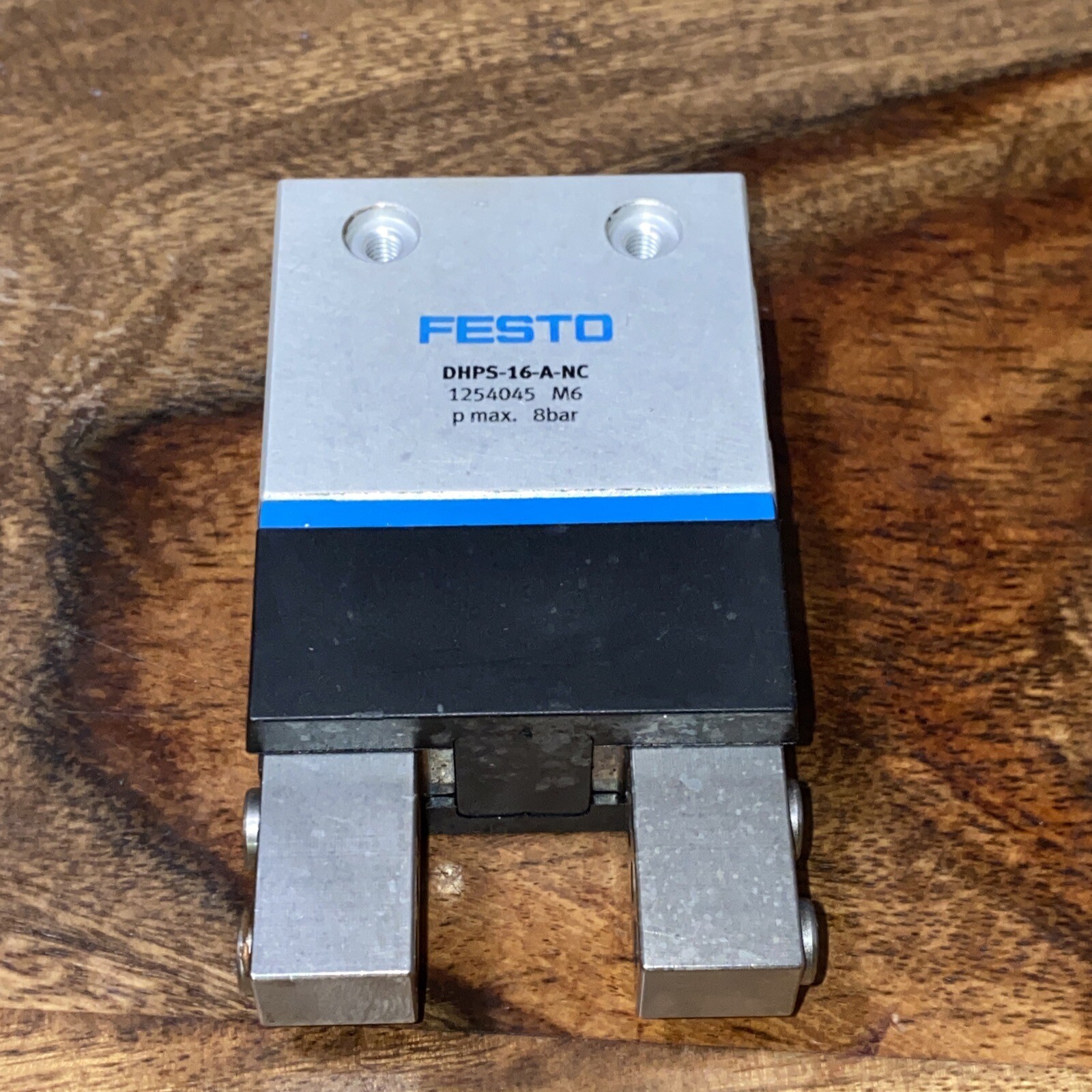 Festo DHPS-16-A-NC Parallel Pneumatic Gripper FNOB, Used, BD2