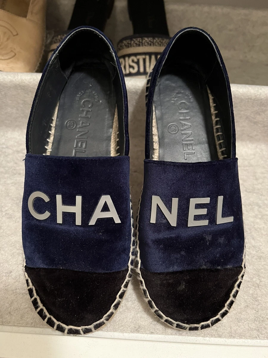 Pre-owned Chanel Velvet Espadrilles In Black