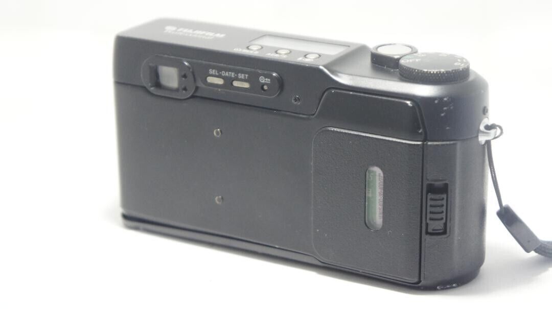 Fujifilm Fuji KLASSE Black 35mm Point & Shoot Compact Film Fujifilm Fuji KLASSE Black 35mm Point & Shoot Compact Film