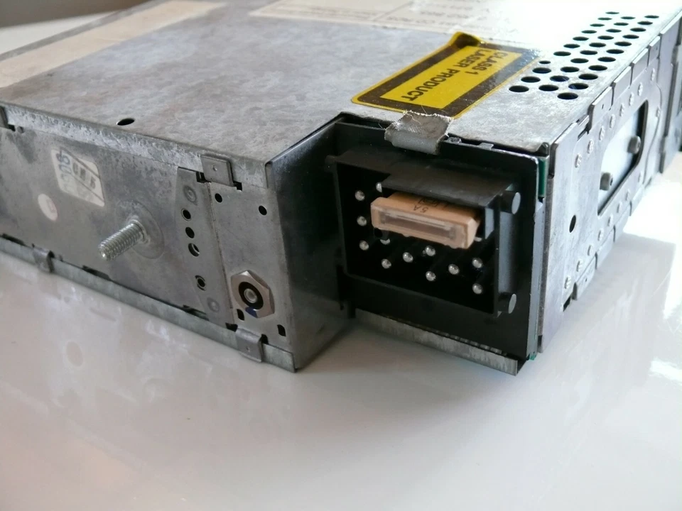 BLUETOOTH FSE UMBAU BMW BUSINESS CD RADIO CD23 E36 E38 E34 E30 E31 Z3 E28 M3 3er - Bild 2 von 2