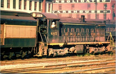 Switcher Erie #665 Lima Diesel Locomotive Postcard B13