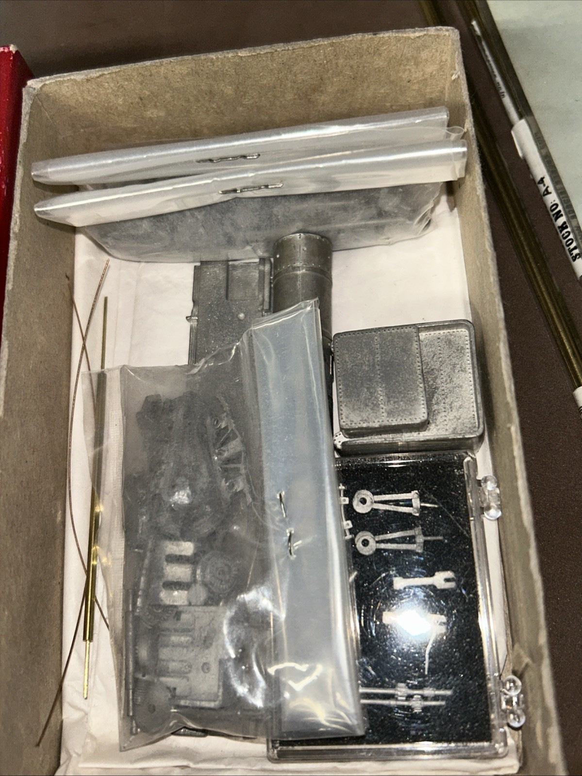 Picture 4 of 24