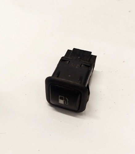 Volkswagen Golf 2000 Fuel Cap Switch (Gas Fuel Door Switch Button) #2811434-66