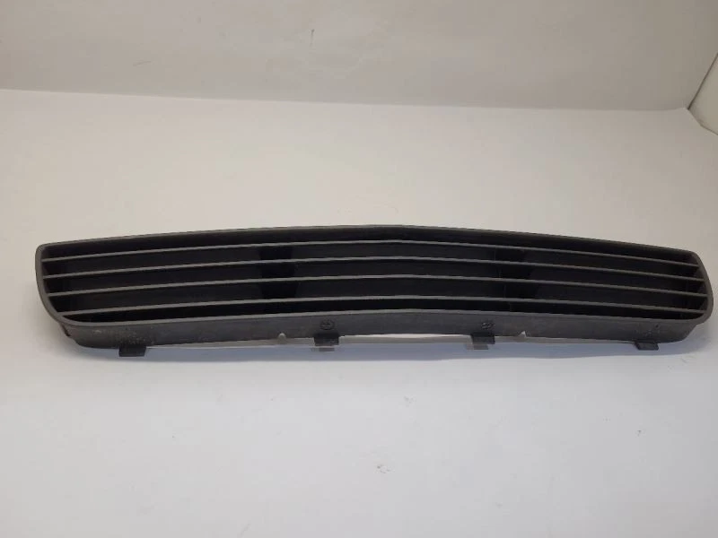 2005-2010 CHEVROLET COBALT Grille LT Lower Center  Foto 3 de 4