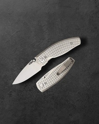 Three Rivers Mfg. (TRM) Neutron 2 - FRAG Titanium Scales - MAGNACUT Blade